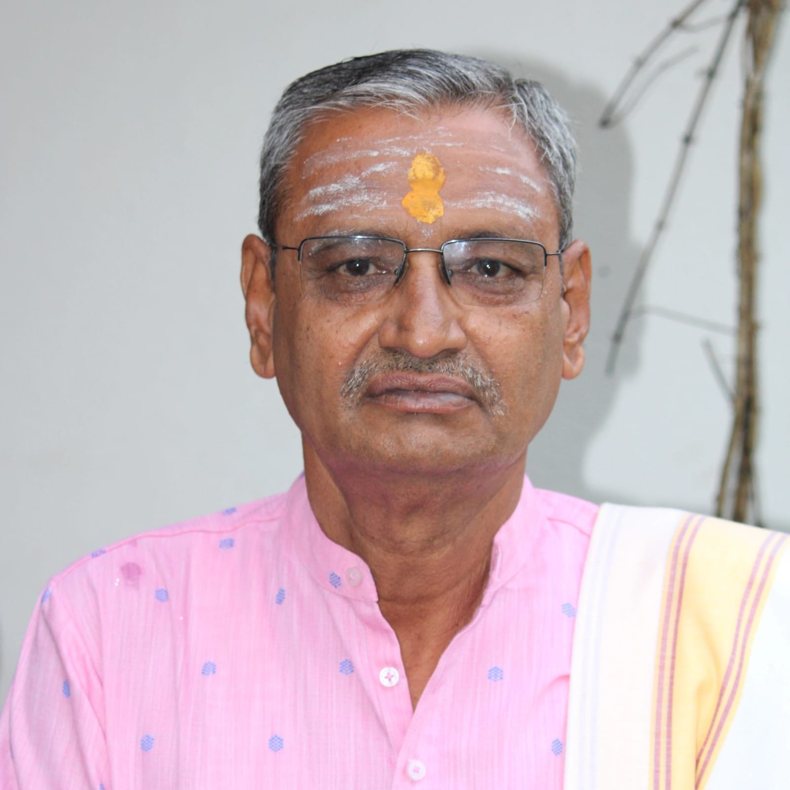 રવિ-પુષ્યામૃત યોગનું વિશેષ મહત્ત્વ: ચોપડા અને સોનાની ખરીદી માટે આ શુભ મુહૂર્તો રહેશે શ્રેષ્ઠ