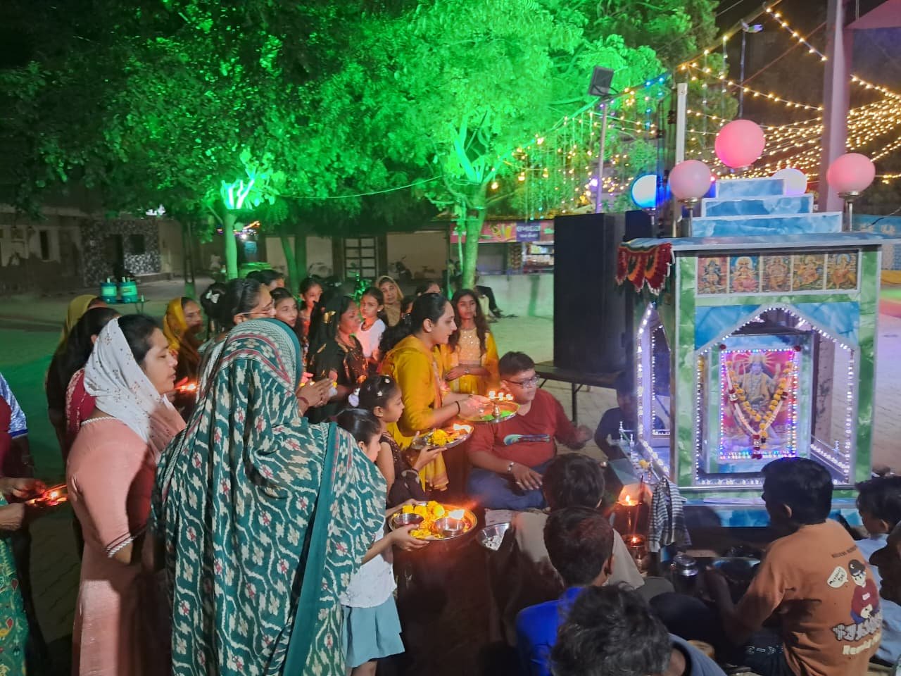 દામનગર 111 પ્લોટ શ્રી નવદુર્ગા યુવક મંડળ આયોજિત ભવ્ય નવરાત્રી મહોત્સવ